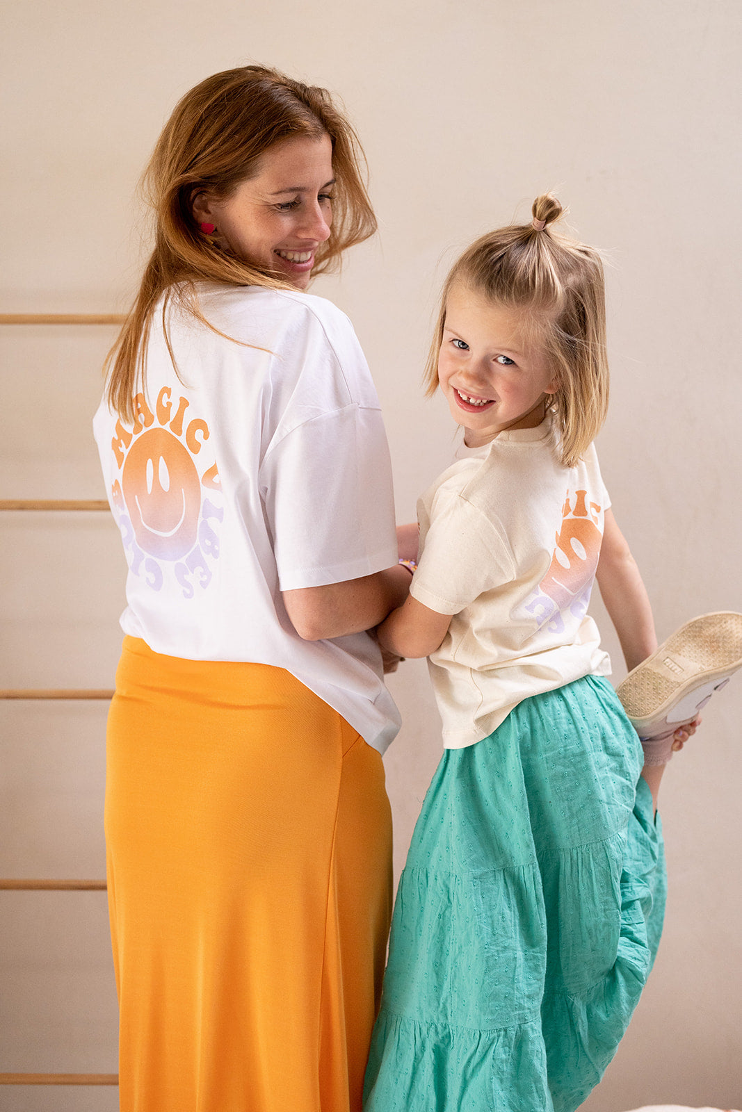 Ella and Rapha Magic Vibes Club t-shirt beige 3-4 anni cotone