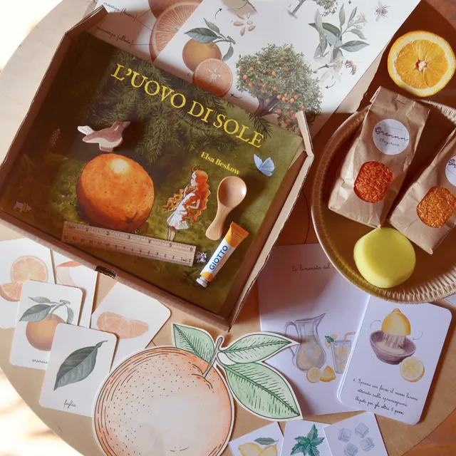 PlayKitBaboo L'uovo di Sole kit creativo luglio con libro