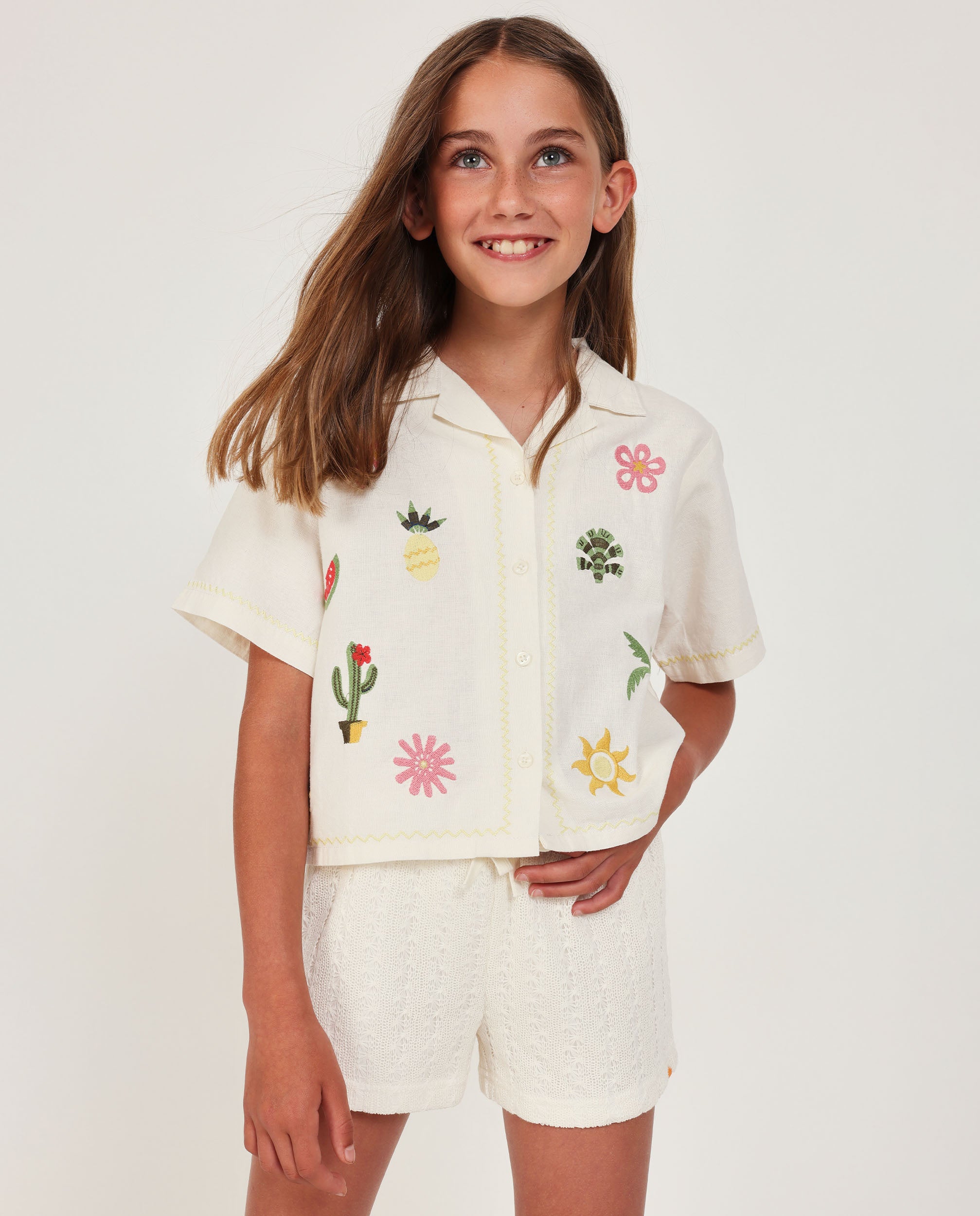 Tuc tuc shorts bambina bianchi ricamati elastico