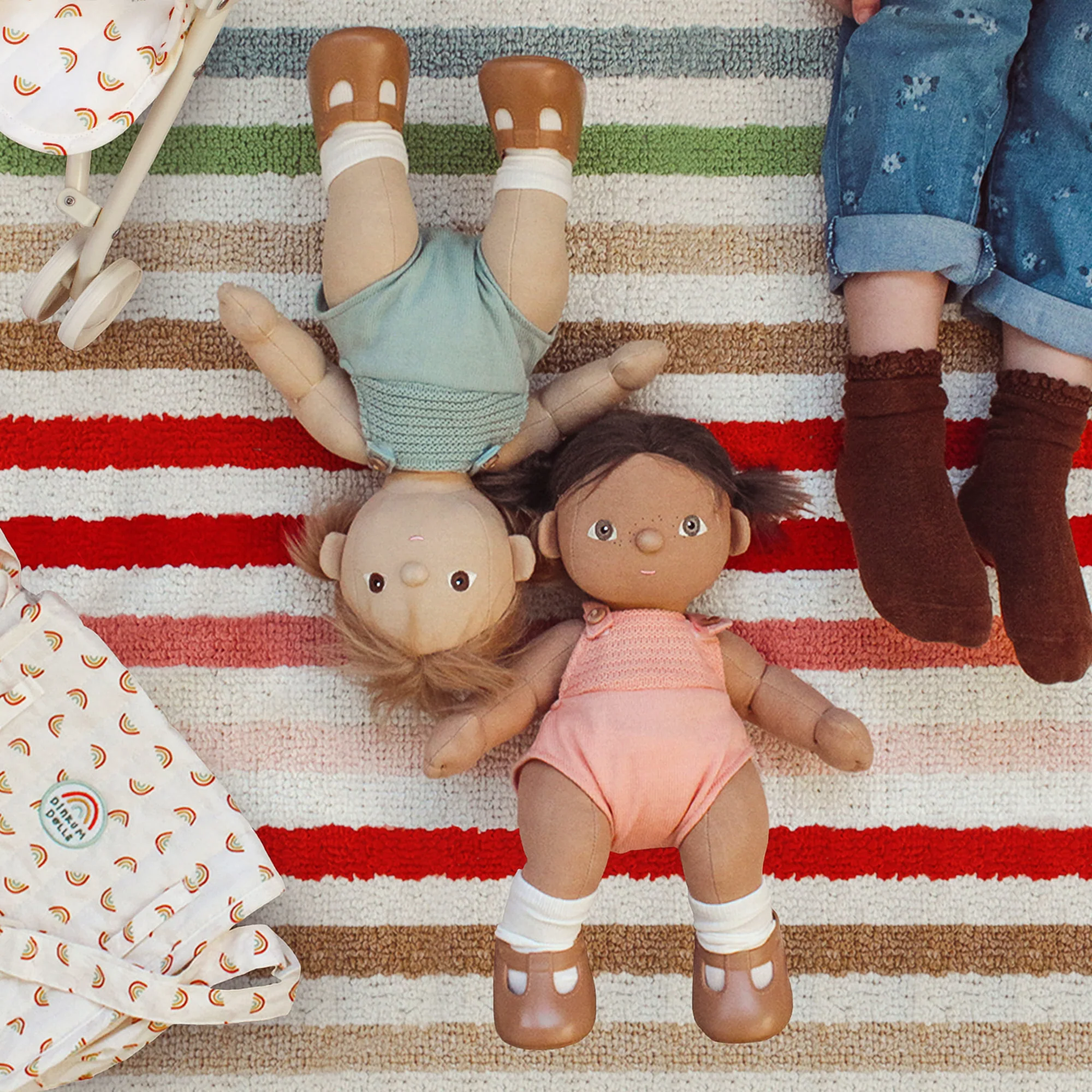 OlliElla Dinkum Dolls Dottie Bambola Morbida con Vestito