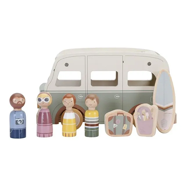 Little Dutch Vintage Campervan camper in legno con famiglia