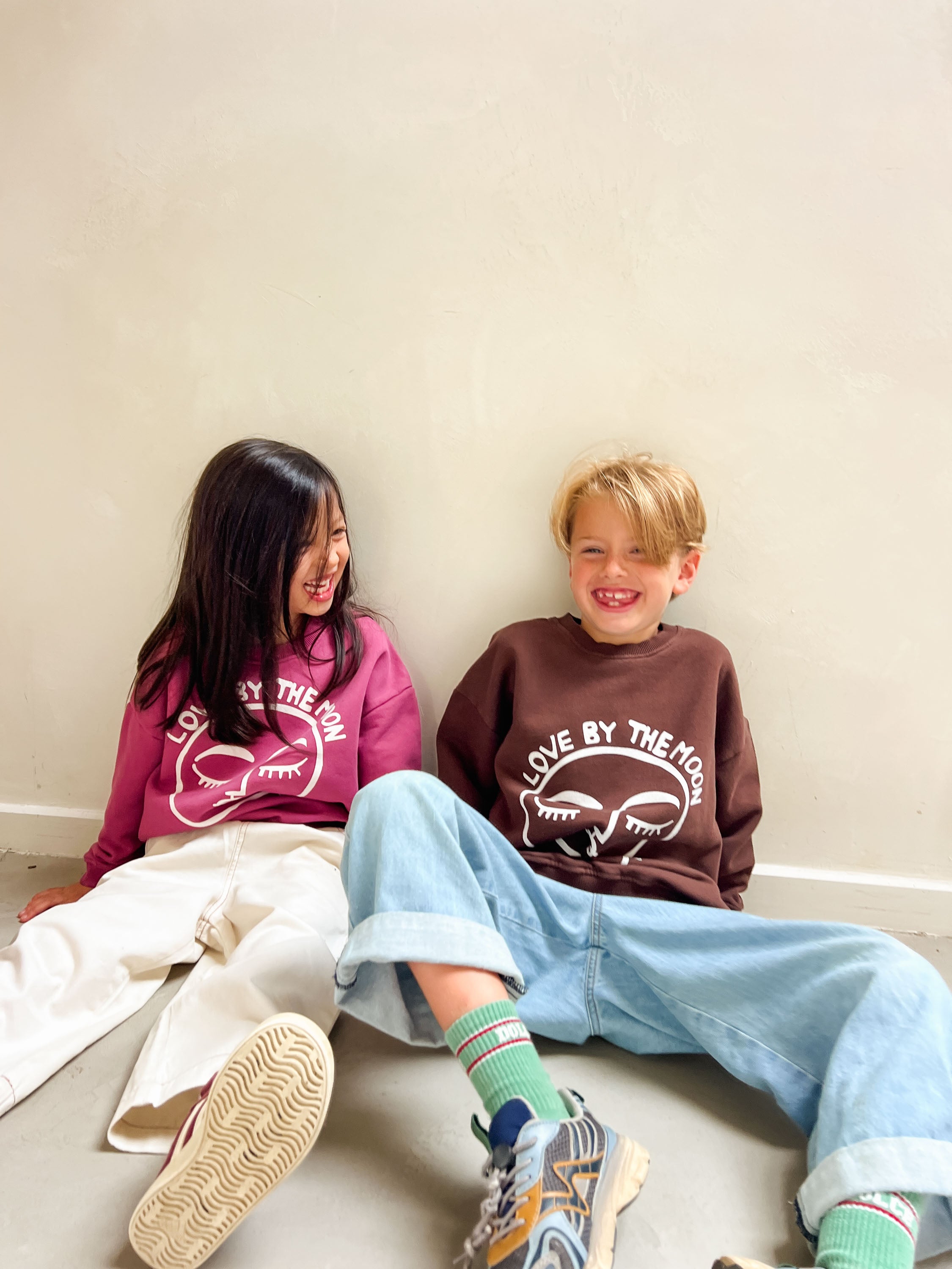 Ella and Rapha Love by the Moon felpa bimba rosa cotone