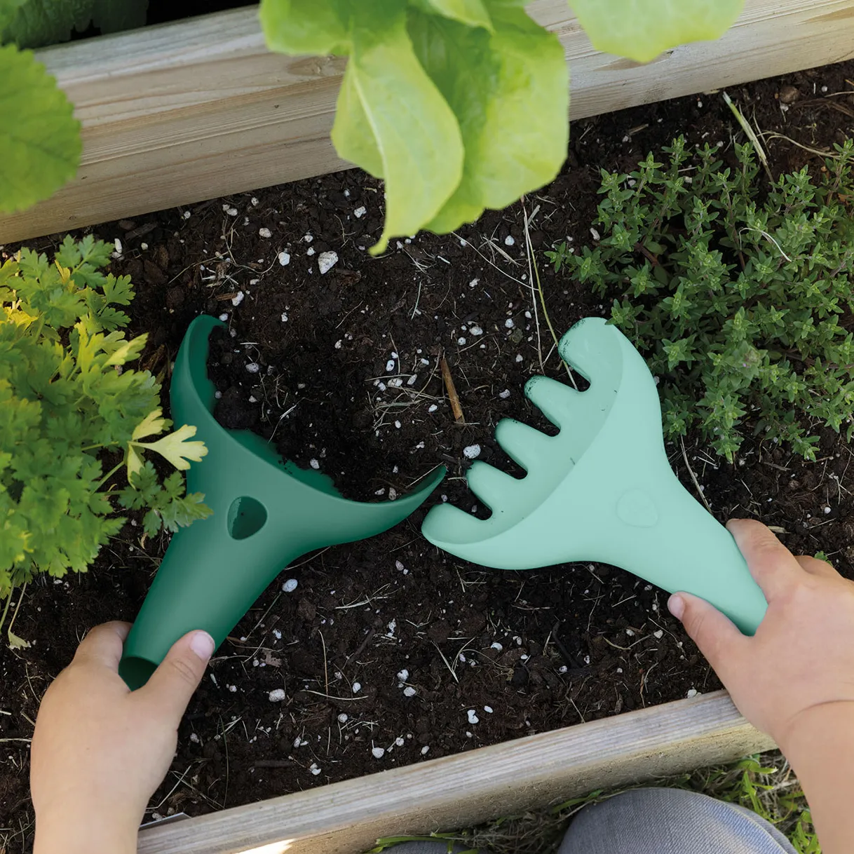 Quut Raki paletta rastrello 2 in 1 garden green