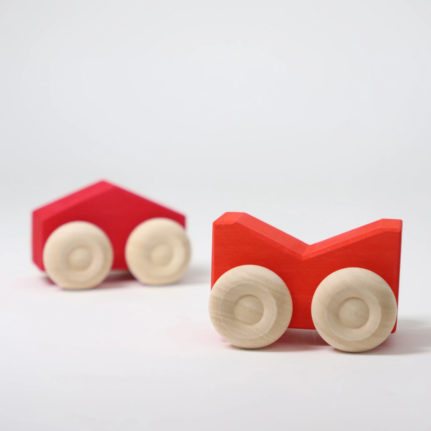 Grimms Set 2 Macchinine Impilabili Rosso legno