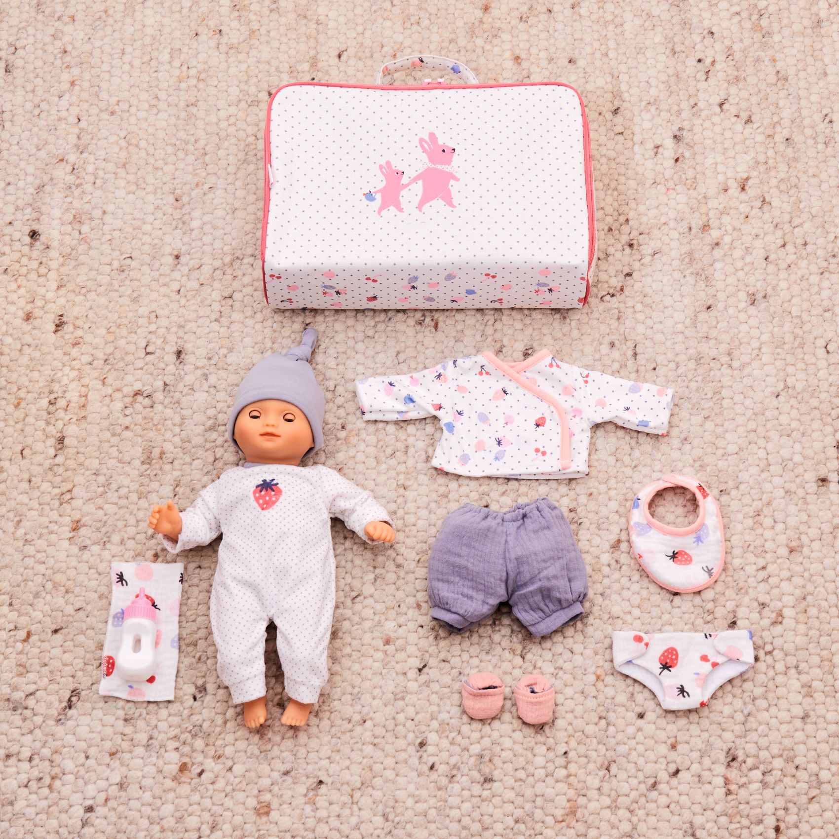 Djeco Pomea Baby Vanille bambola valigia viaggio 32 cm