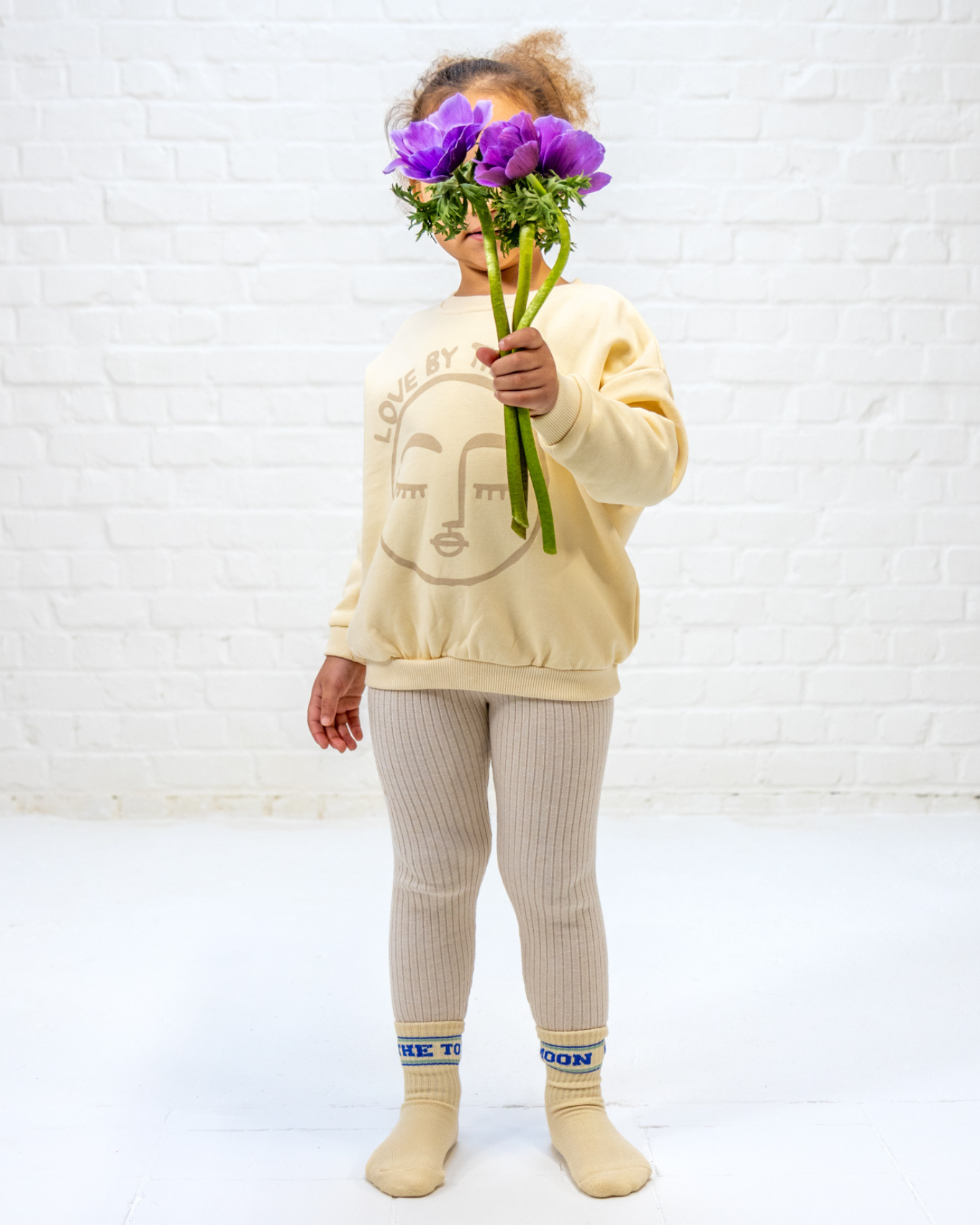 Ella and Rapha Love by the Moon felpa bambino giallo cotone