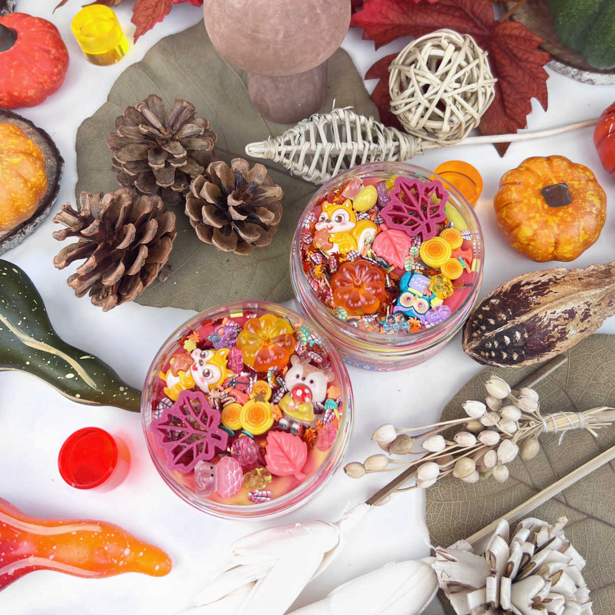 Invitation to Imagine Autumn Friends Surprise pasta modellabile 250g sandalo