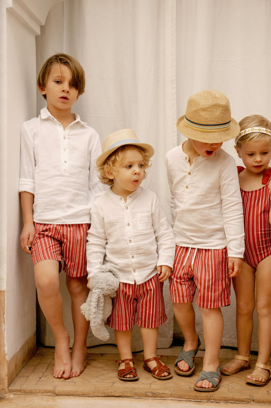 Ella and Rapha Riad Red shorts mare rosso bimbo UPF 50+