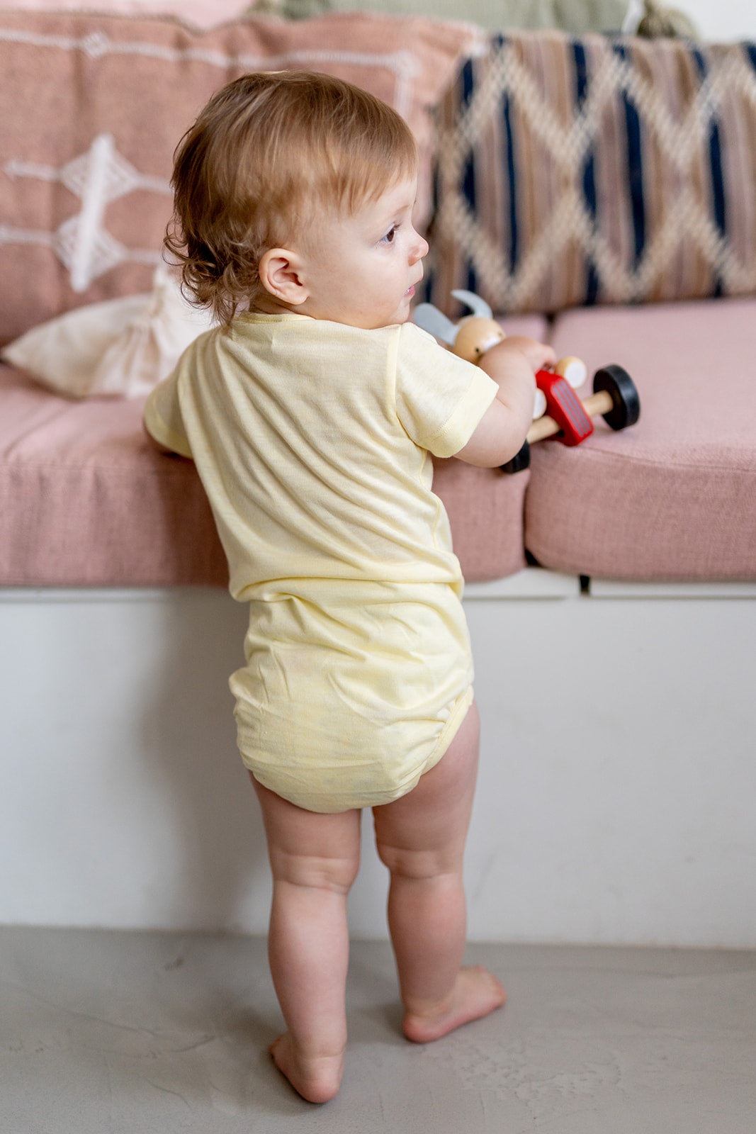 Ella and Rapha Here Comes the Sun body neonato giallo