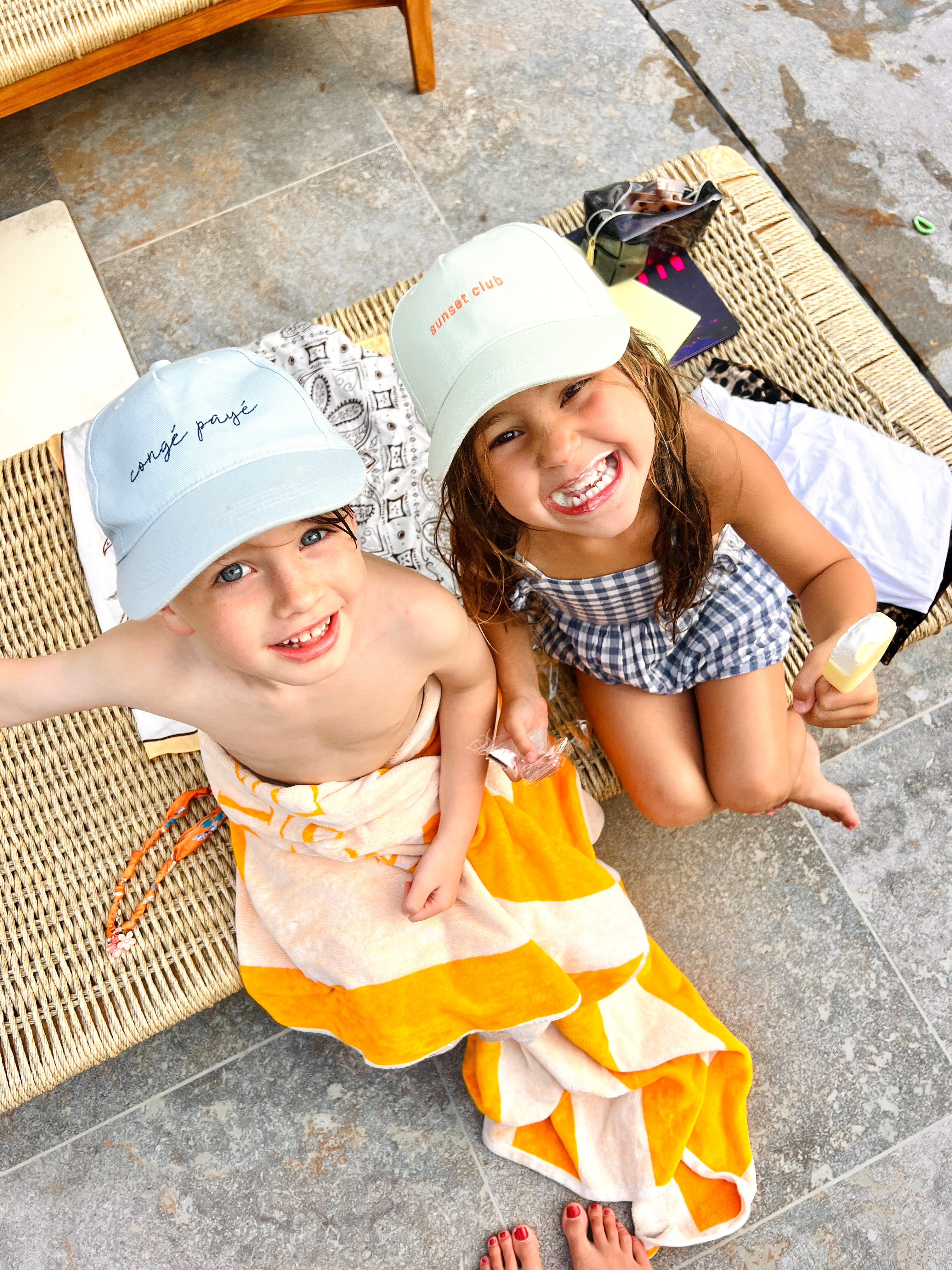 Ella and Rapha Congé Payé cappellino bimbo blu
