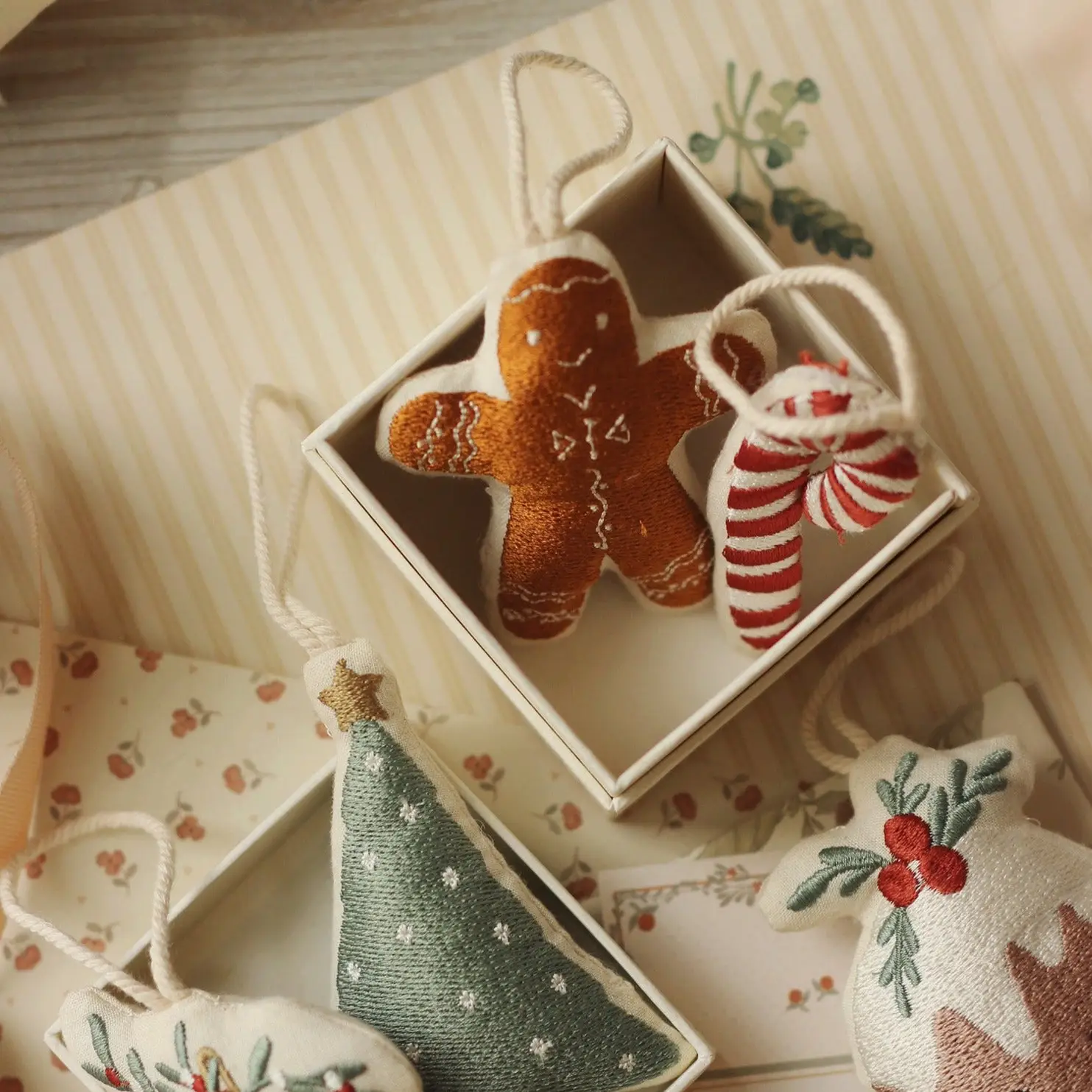 Avery Row Winter Woodland decorazioni albero 3 pezzi