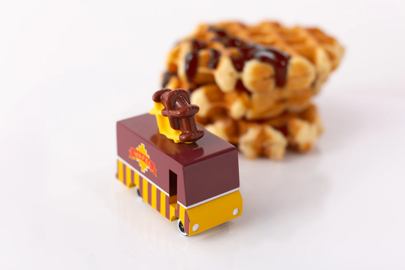 Candylab Candycar Waffle Van Macchinina in Legno