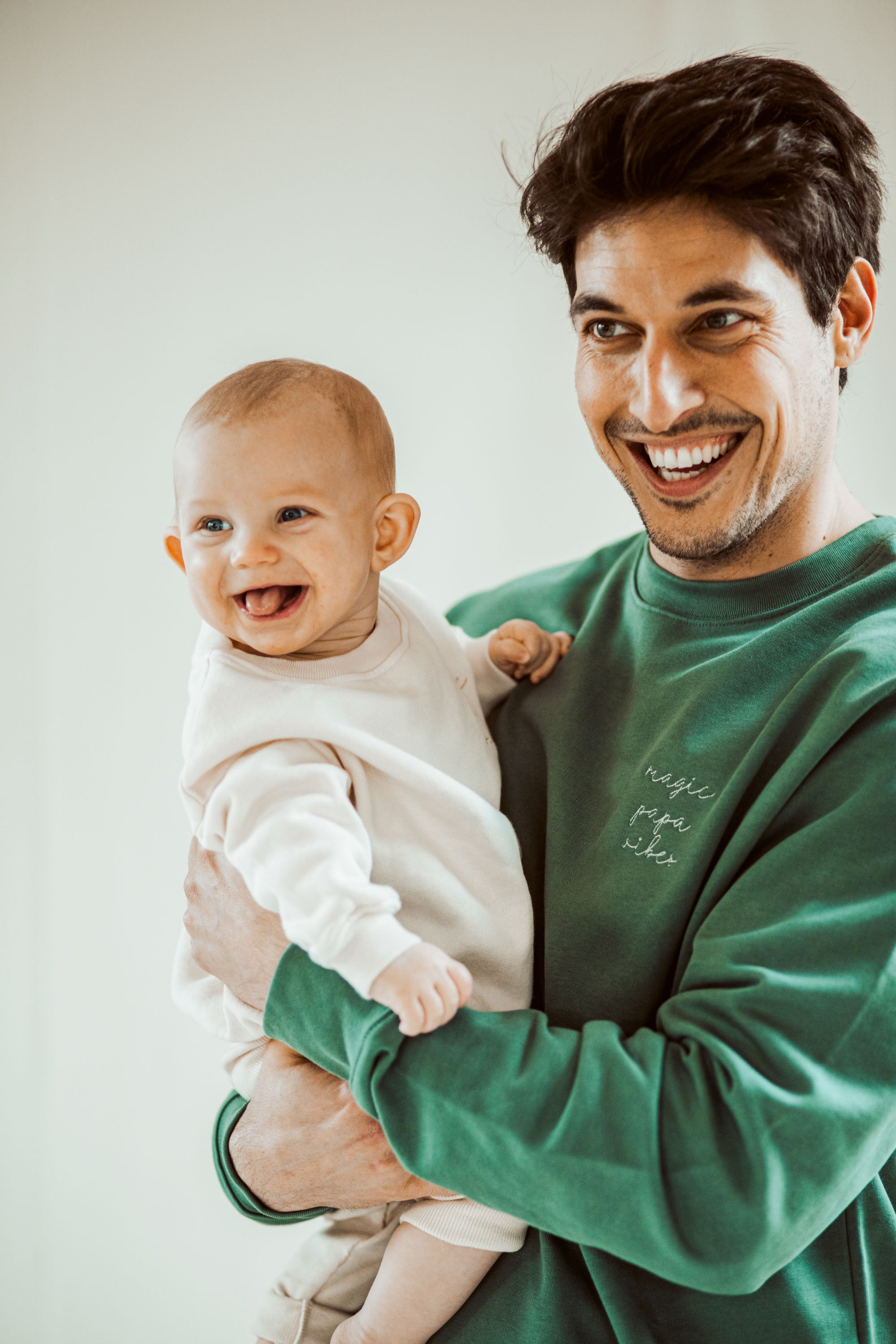 Ella and Rapha Papa felpa uomo verde pino cotone bio