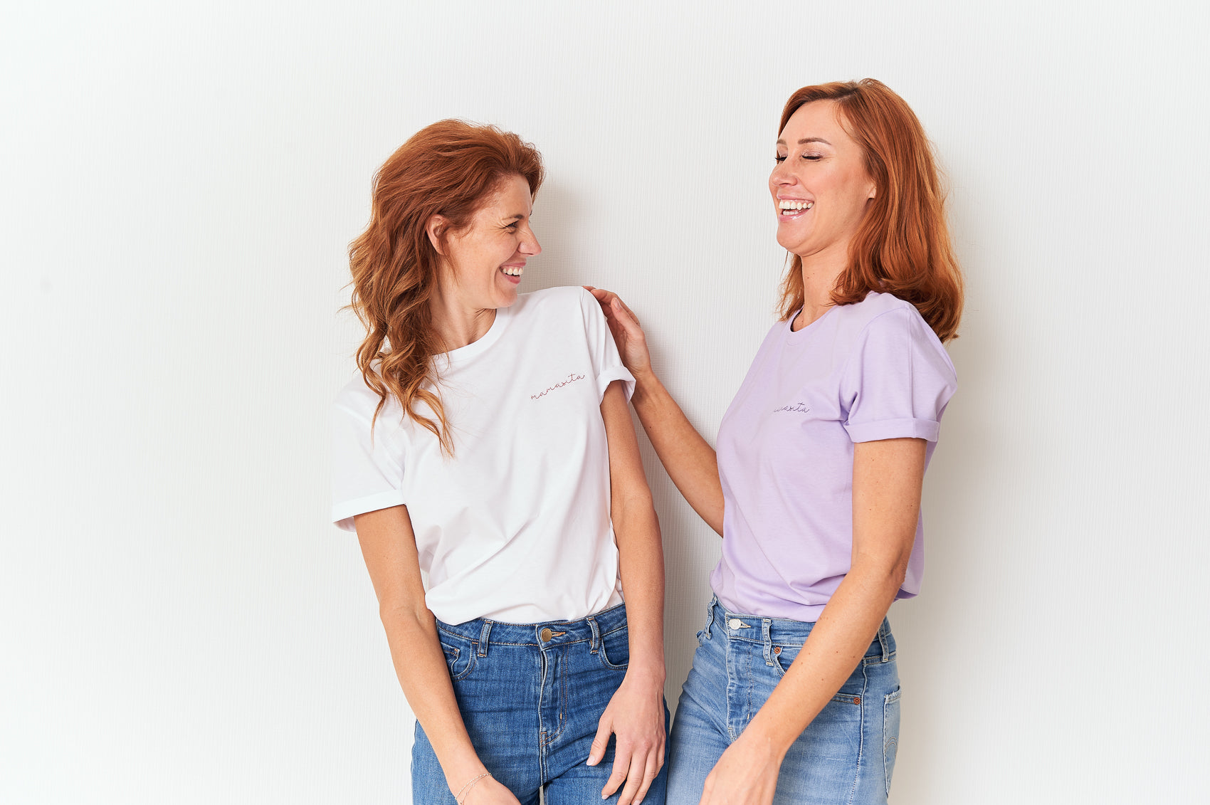 Ella and Rapha Mamasita t-shirt bianca in cotone