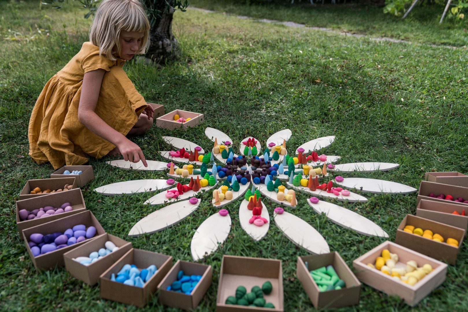 Grapat Petals Platform set 24 petali legno gioco libero