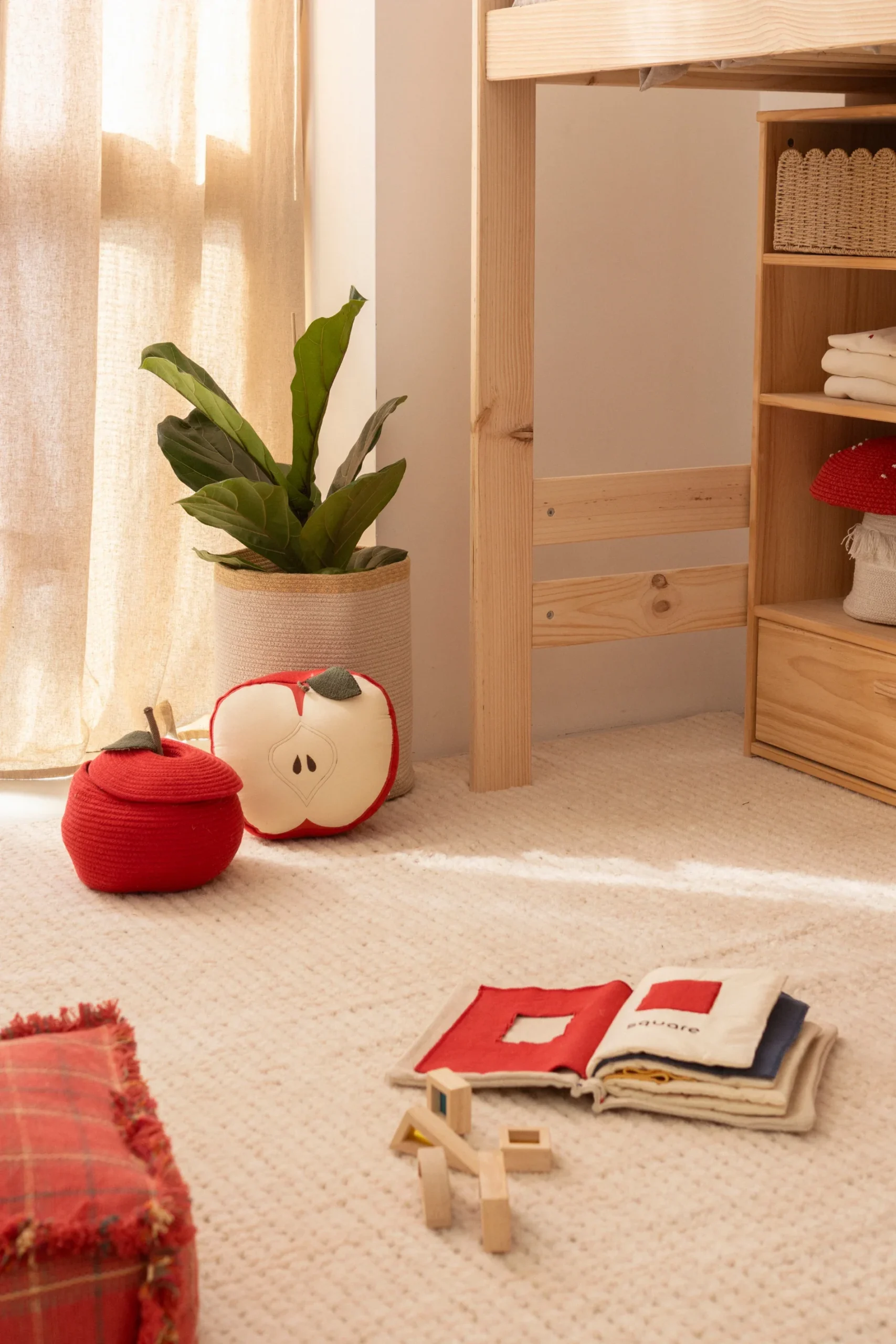Lorena Canals Apple Cuscino bambini cotone 30 cm