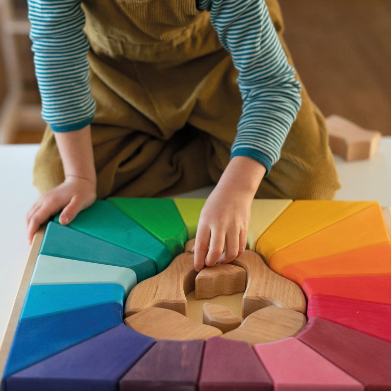 Grimm’s Rainbow Lion set costruzioni legno 27 pezzi colori