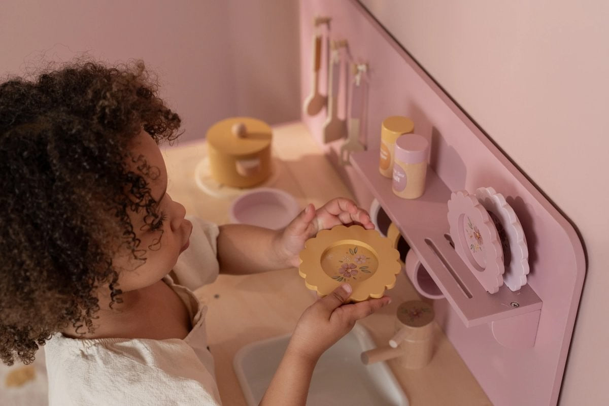 Little Dutch Cucina Rosa in Legno Giocattolo con Accessori