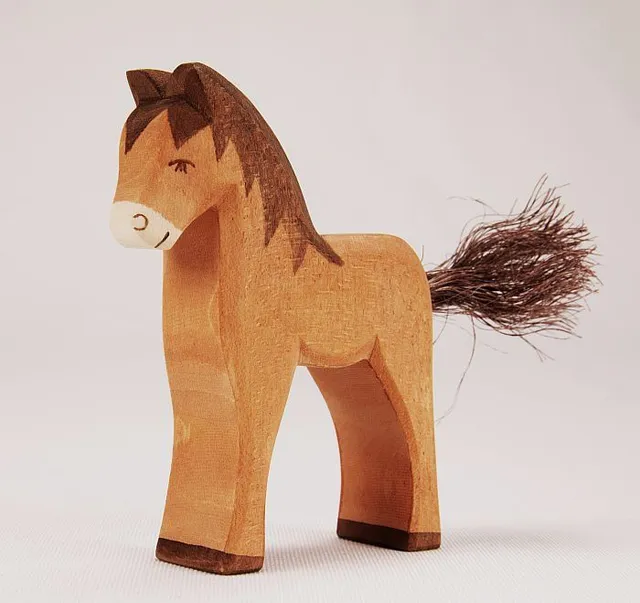 Ostheimer Puledro Marrone Figura Legno 9,7 cm Fatto a Mano