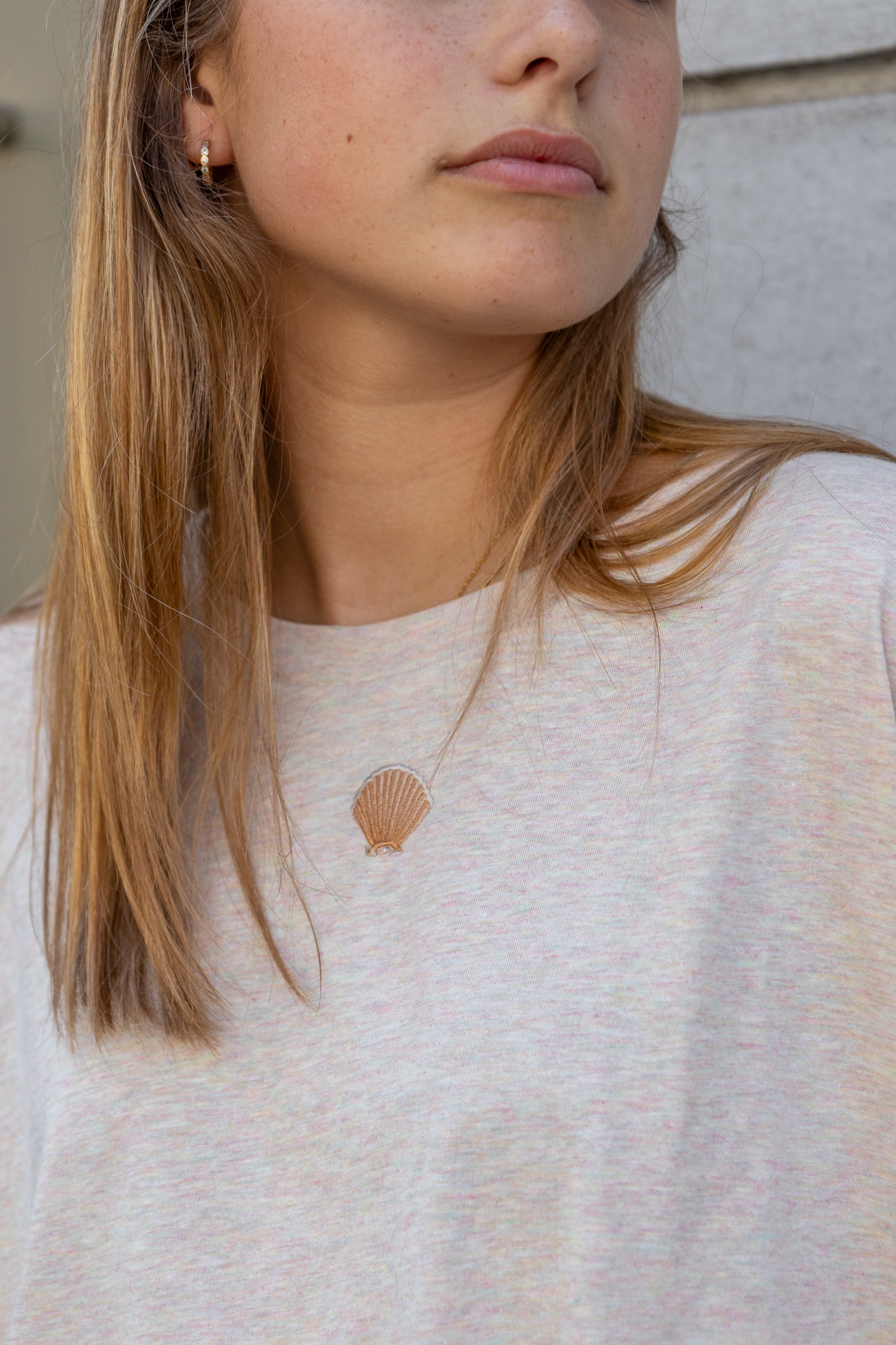 Ella and Rapha Seashell maglietta donna beige arcobaleno
