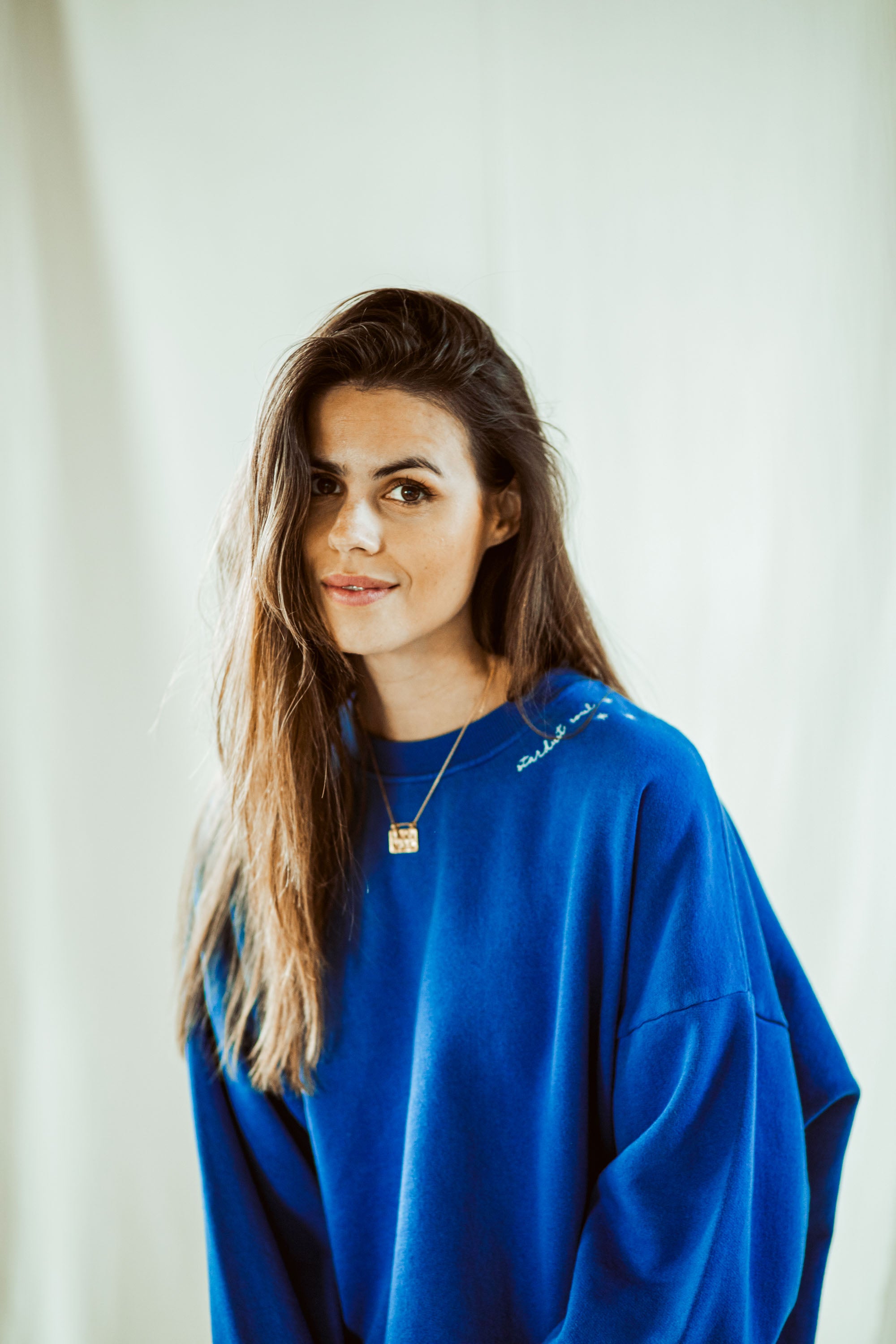 Ella and Rapha Stardust Soul felpa donna blu ricamo collo