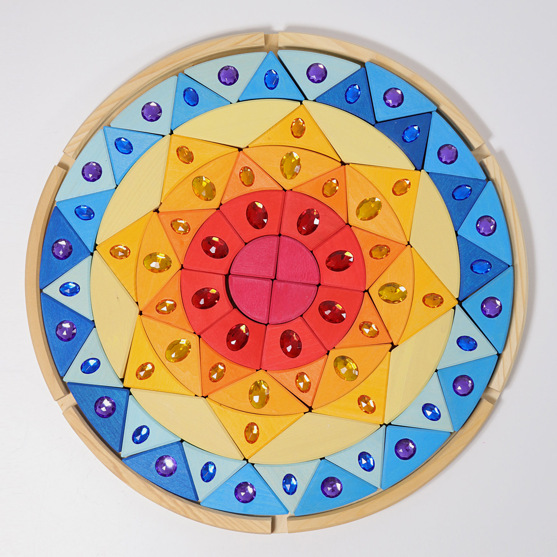 Grimm's Mandala Sole gioco in legno con vassoio 76 pezzi