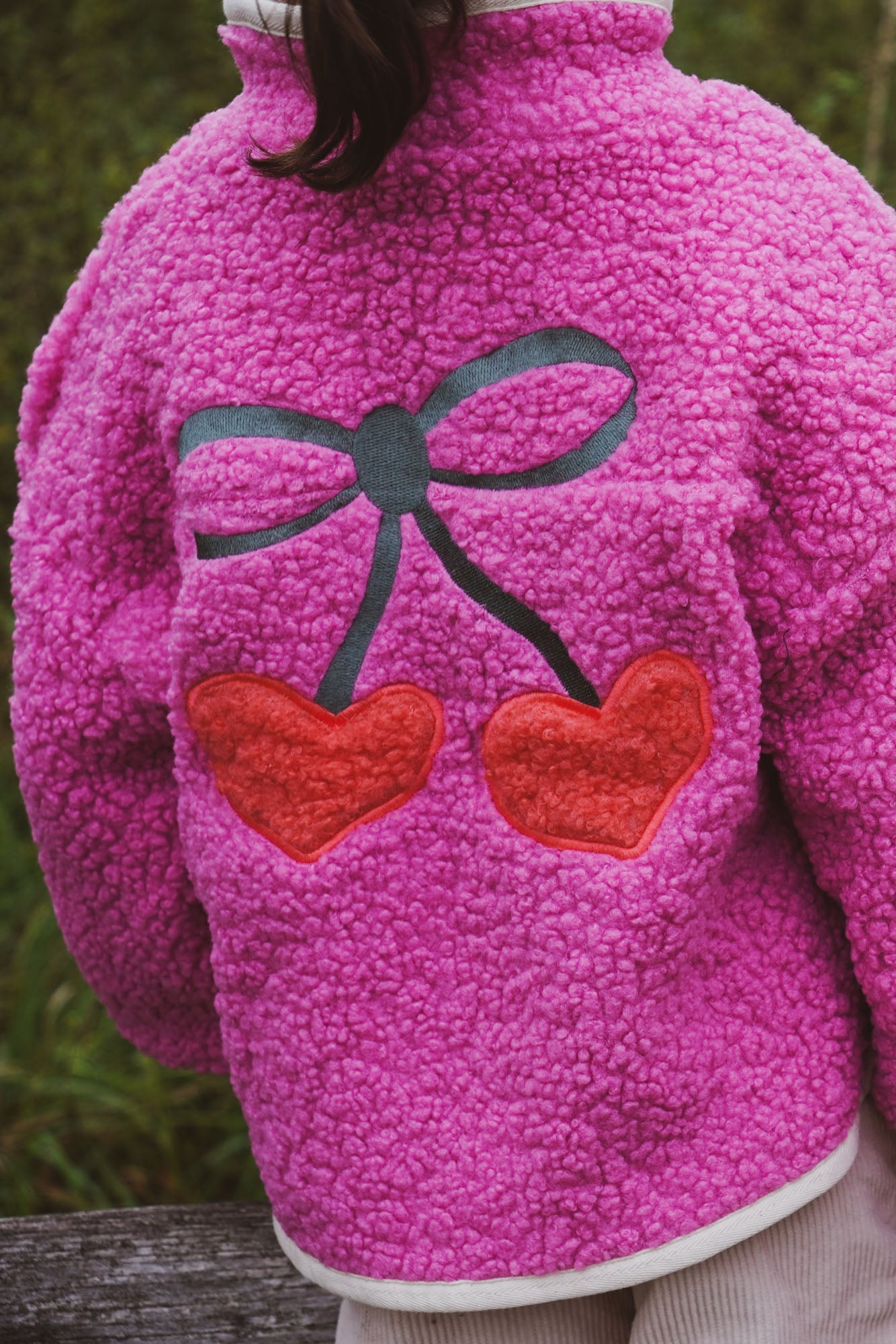 Ella and Rapha Funky Cherry giacca teddy rosa ciliegia