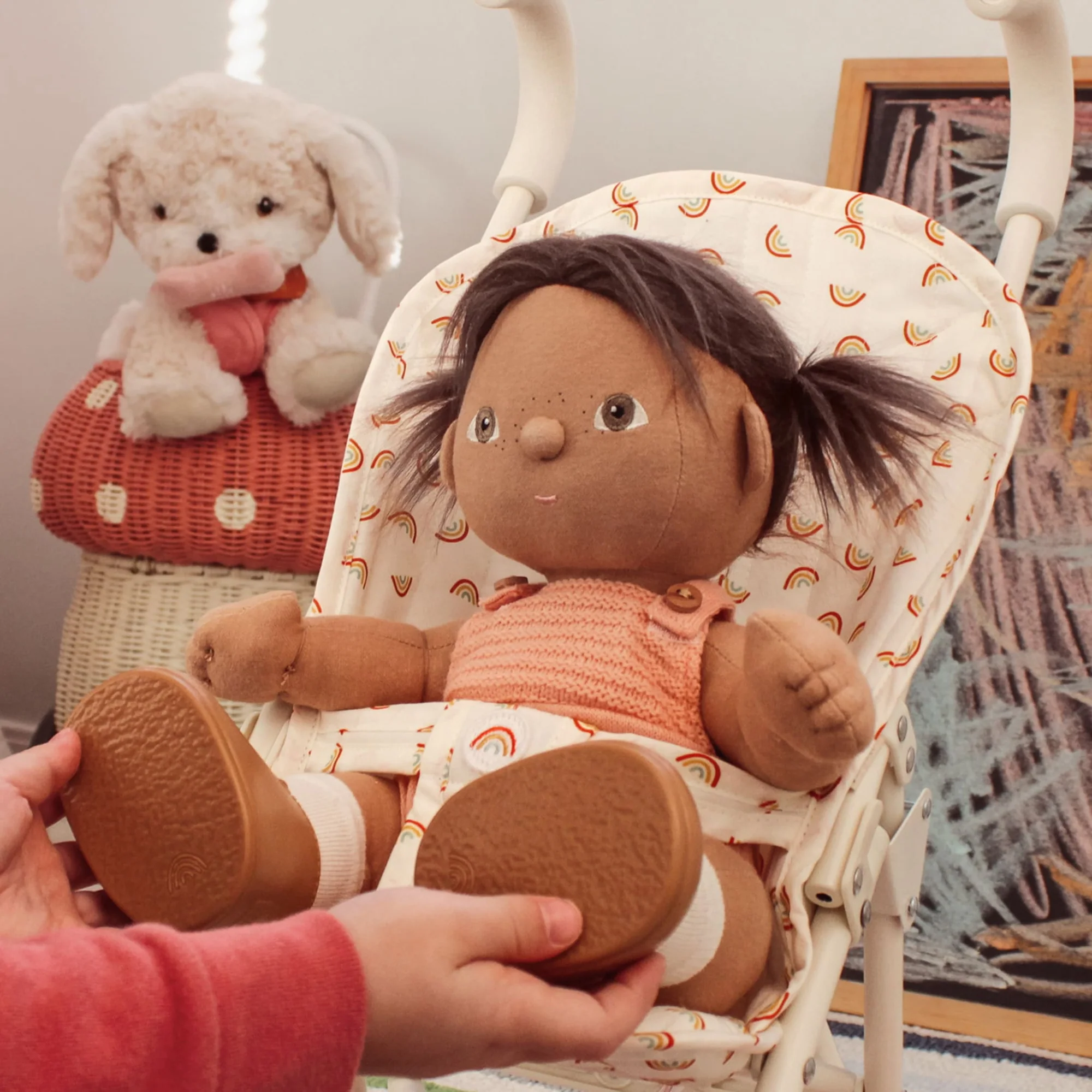 OlliElla Dinkum Dolls Dottie Bambola Morbida con Vestito