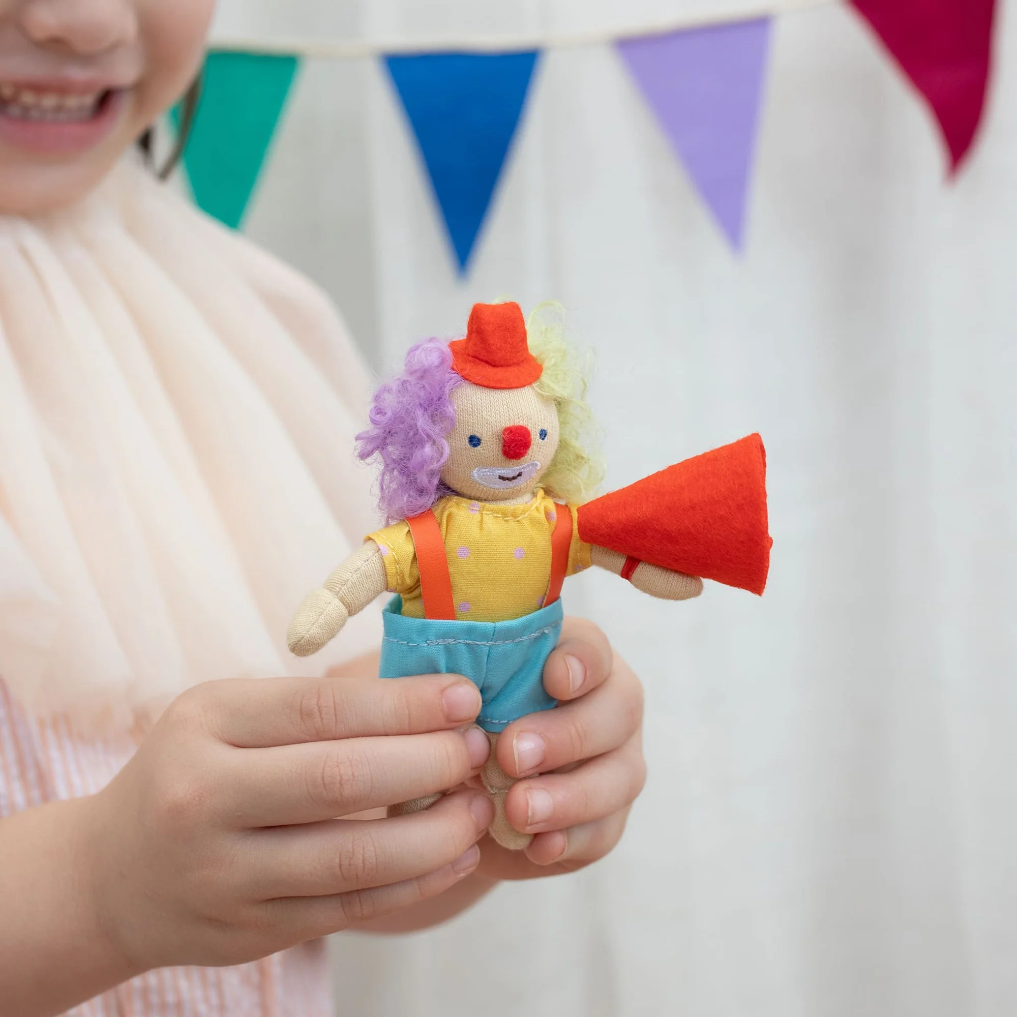 OlliElla Holdie Confetti the Clown Bambola 11 cm