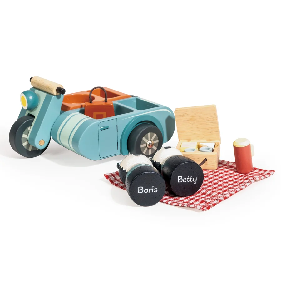 Tender Leaf Badger Picnic Motorbike Ride mini mondo legno