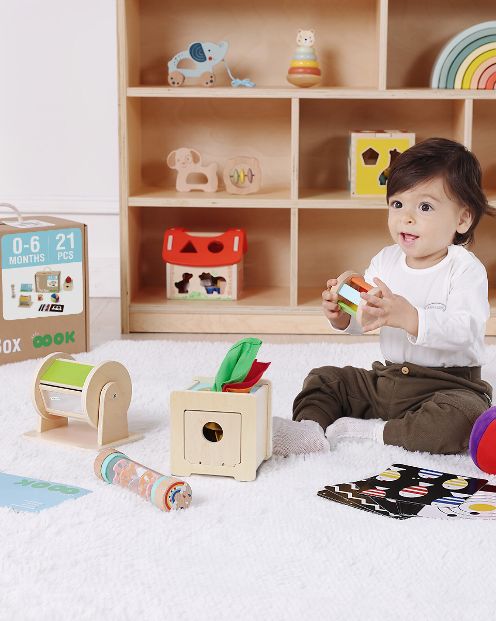 Tooky Toy Scatola Multisensoriale gioco 21 pezzi 0-6 mesi legno