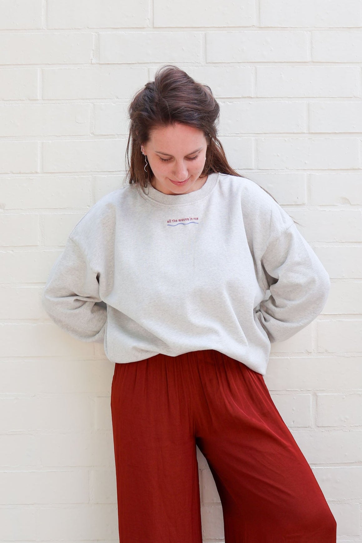 Ella and Rapha Waves felpa grigia loose fit donna