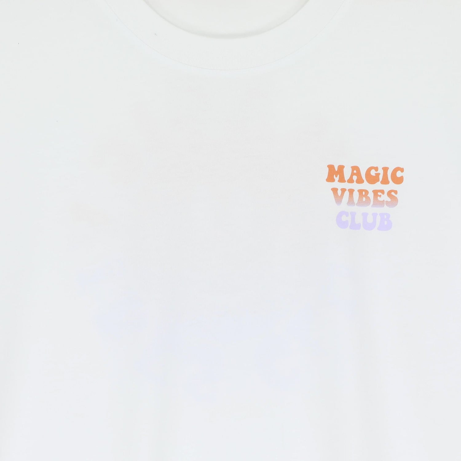 Ella and Rapha Magic Vibes Club t-shirt bianca loose fit cotone bio