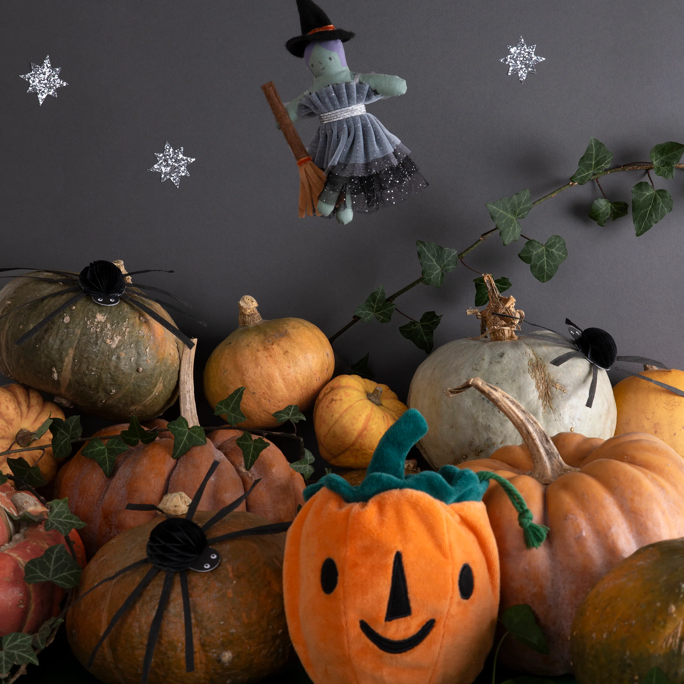 Meri Meri Pumpkin Doll streghetta con zucca velluto
