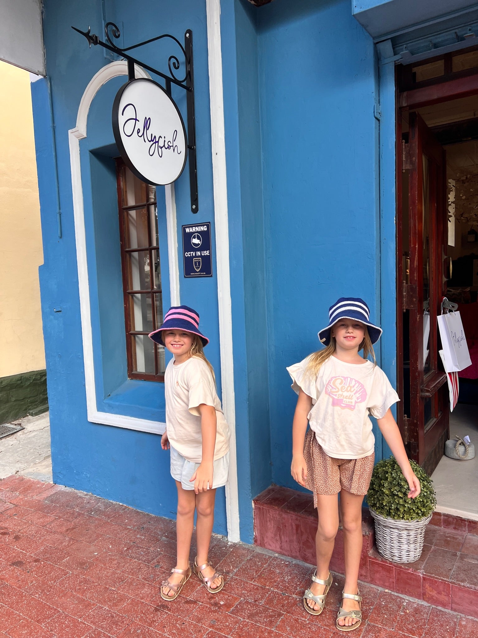 Ella and Rapha Seashell Club t-shirt bambina off white cotone bio