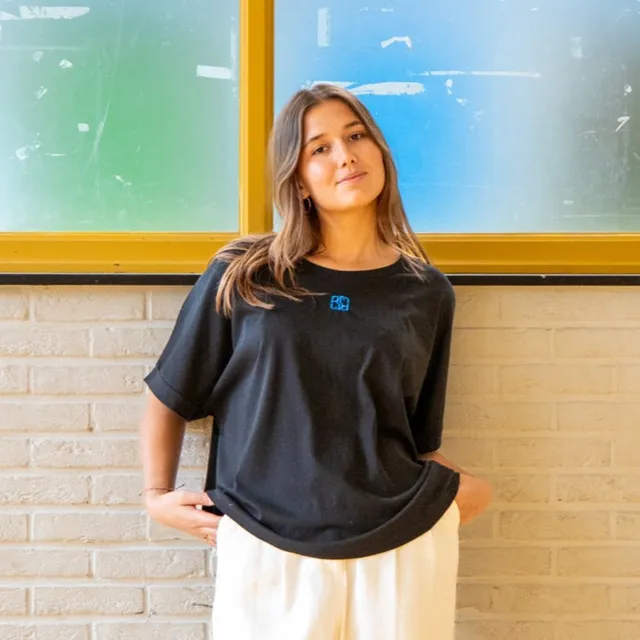 Ella and Rapha ER Icon t-shirt nera loose cotone bio