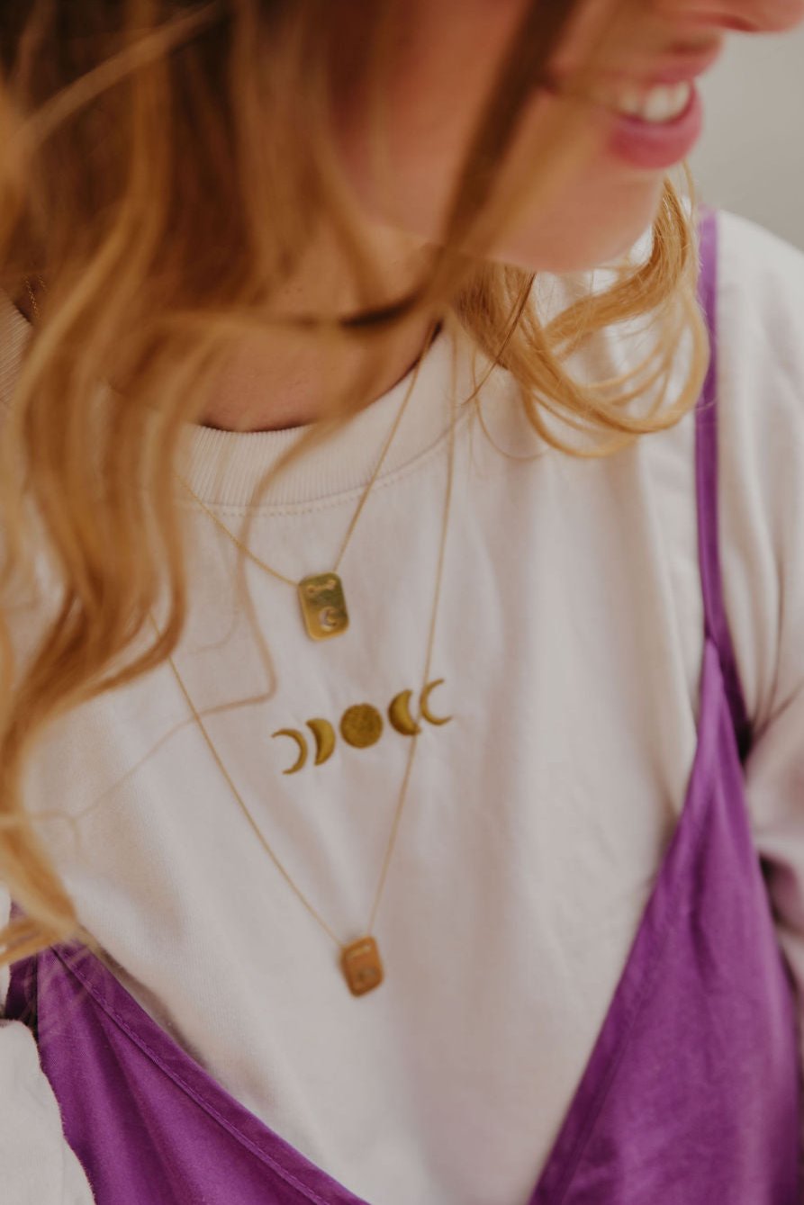 Ella and Rapha Full Moon t-shirt avorio ricamo oro