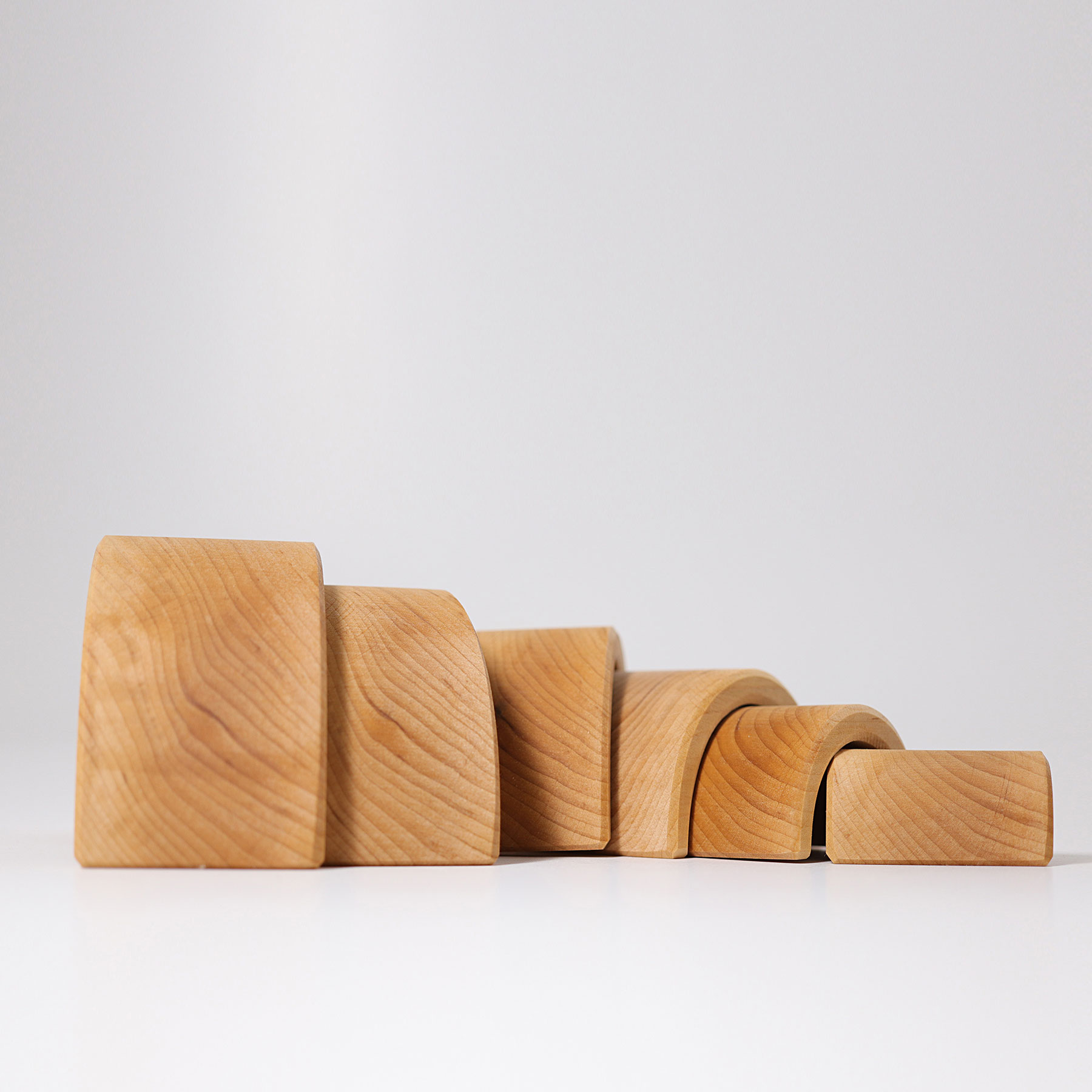 Grimm's Arcobaleno 6 Pezzi Naturale impilabile legno 17 cm