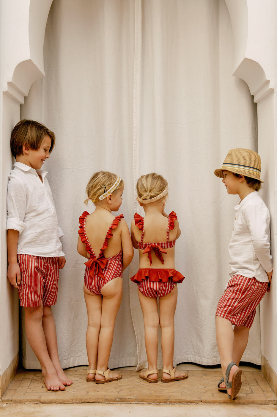 Ella and Rapha Riad Red shorts mare rosso bimbo UPF 50+