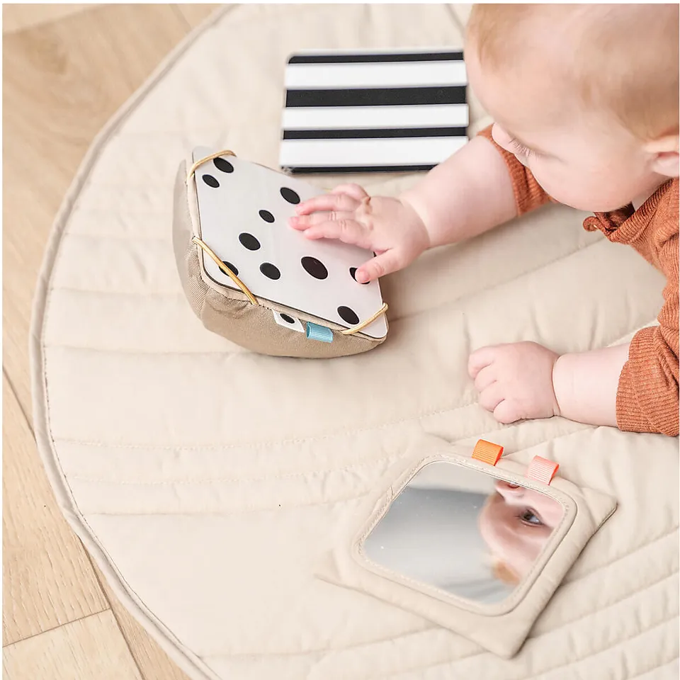 Done by Deer Tummy Time Cuscino Gioco Neonato Carte