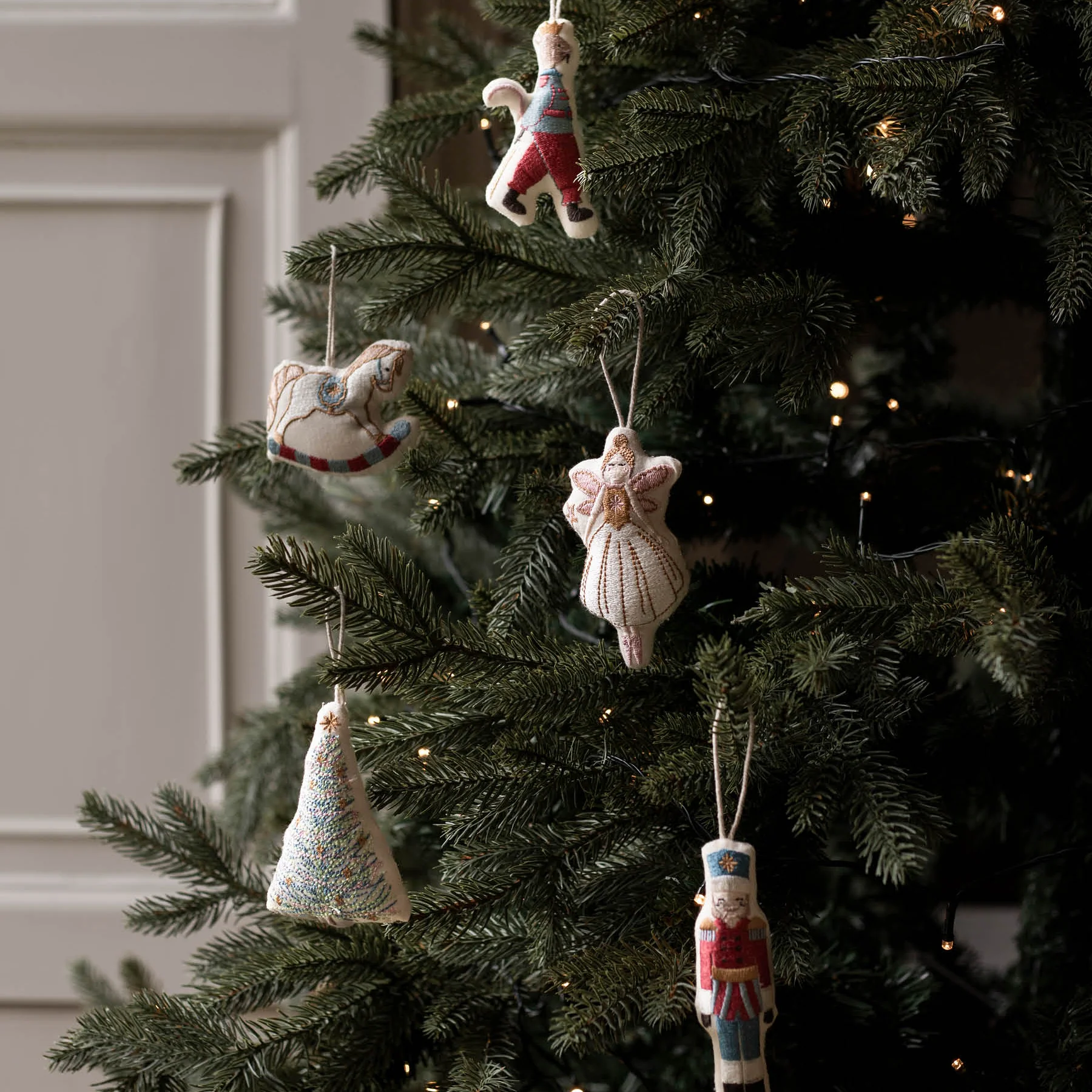 Avery Row The Nutcracker Decorazioni Albero Cotone Set 5