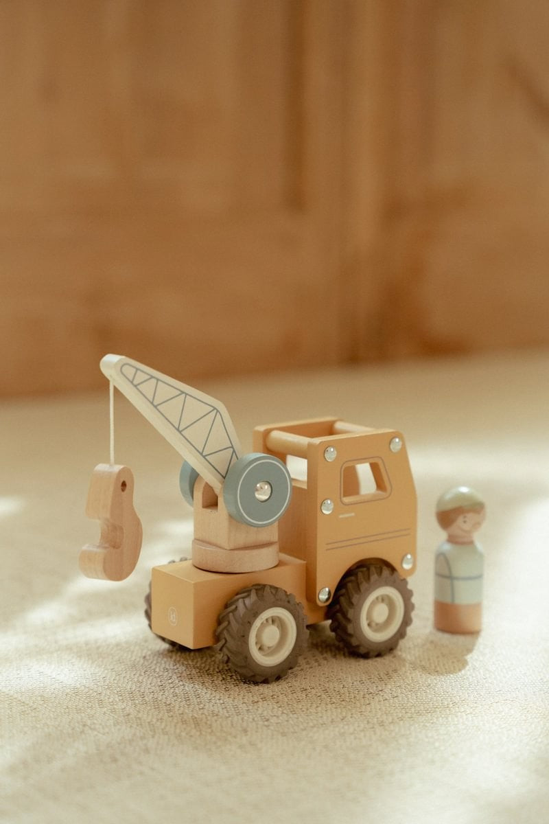 Little Dutch camion gru in legno con operaio gomme