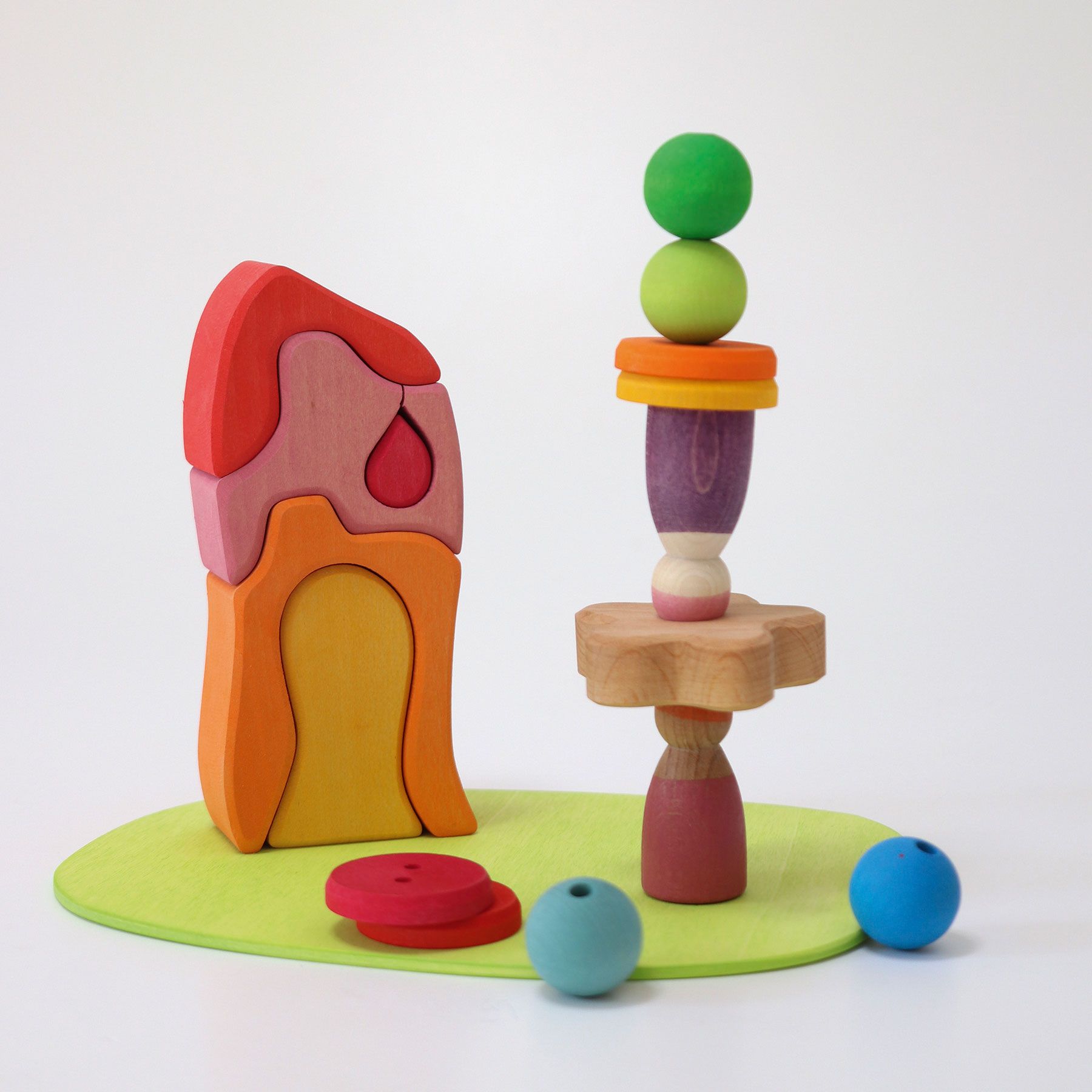 Grimm's Mini Mondo Play down by the meadow set gioco