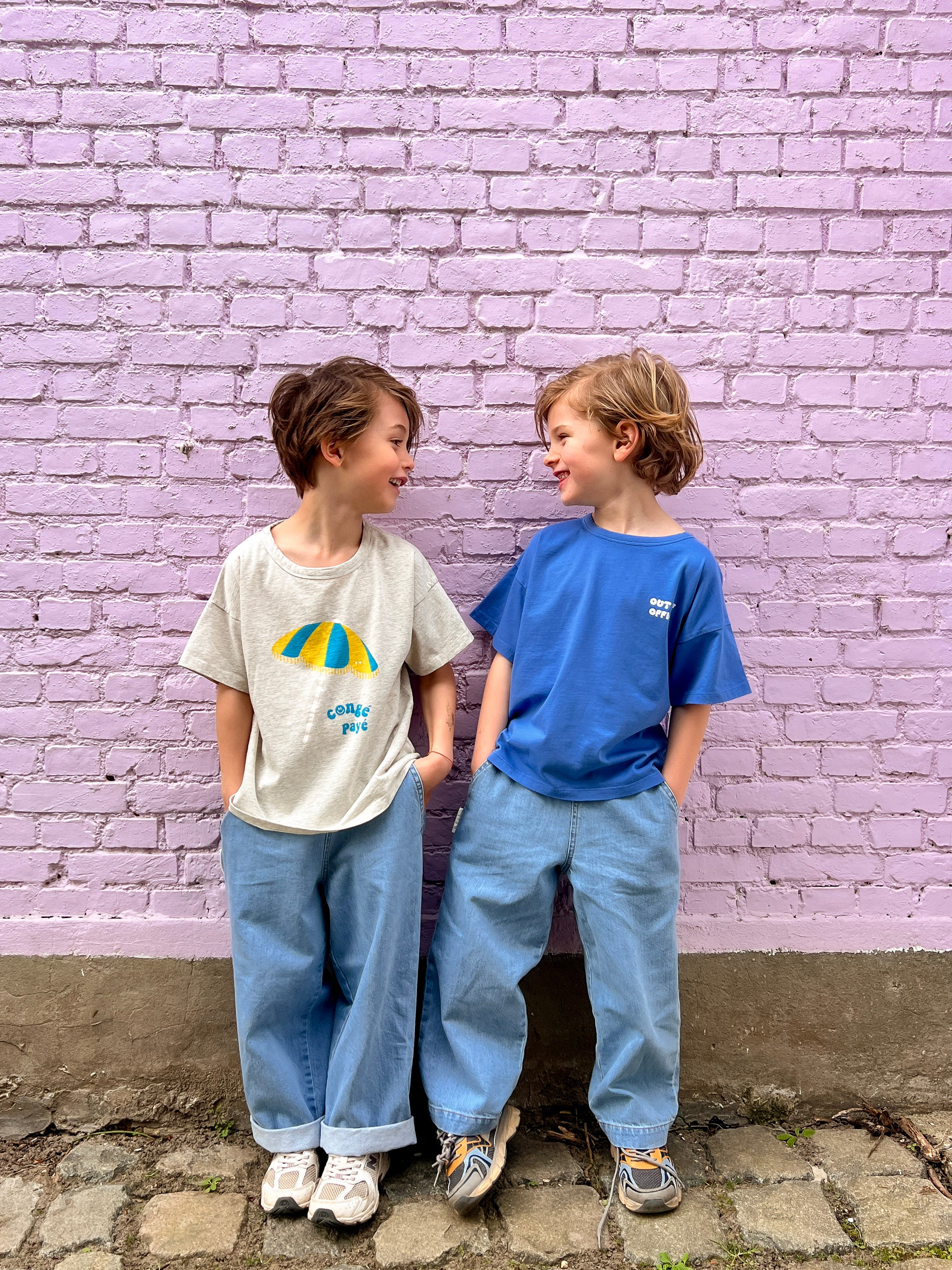 Ella and Rapha Congé Payé Parasol t-shirt grigio cotone