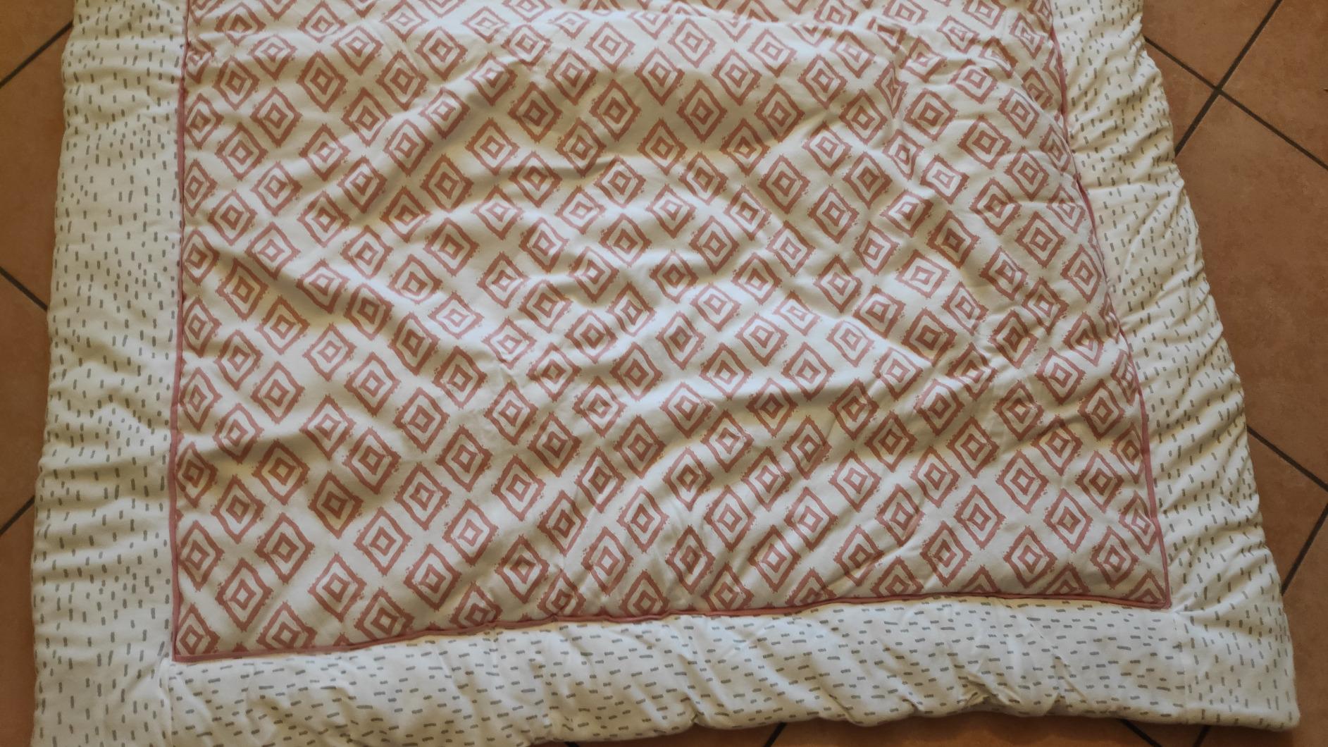 emma & noah Coperta Gattonare 120x120 Fiore Salvia Imbottita