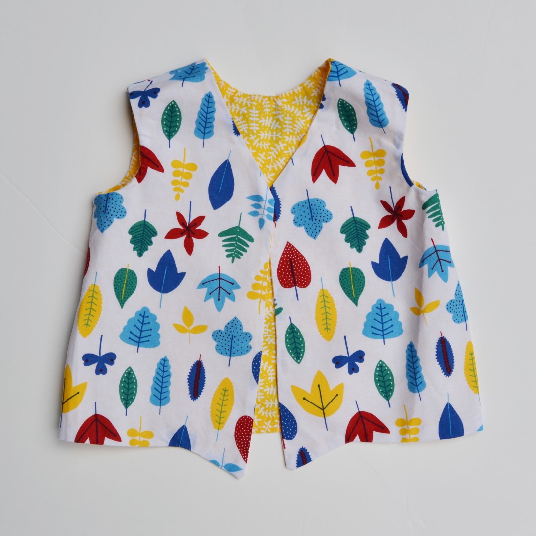 Cloud9 Fabrics In the Forest Leaves tessuto foglie organico