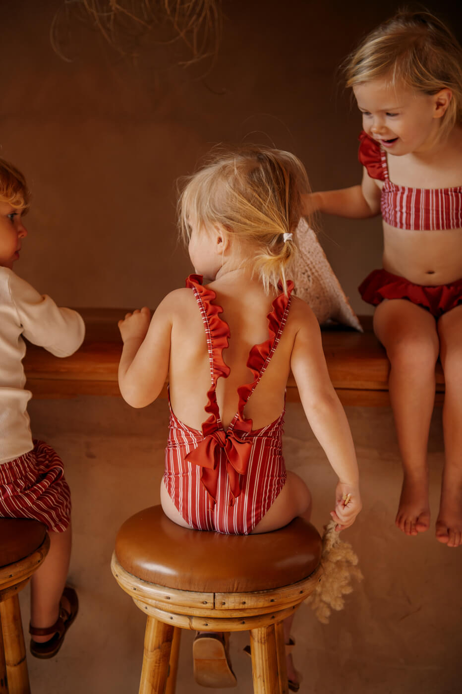 Ella and Rapha Riad Red costume intero bambina rosso UPF50