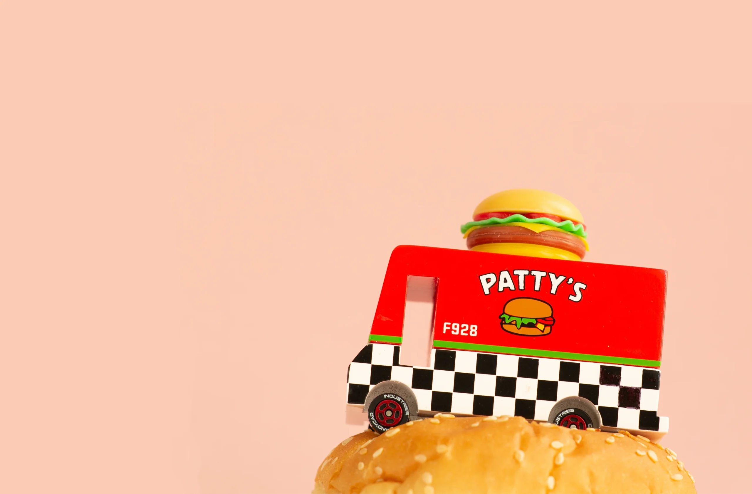 Candylab Candycar Patty's Hamburger Van macchinina legno