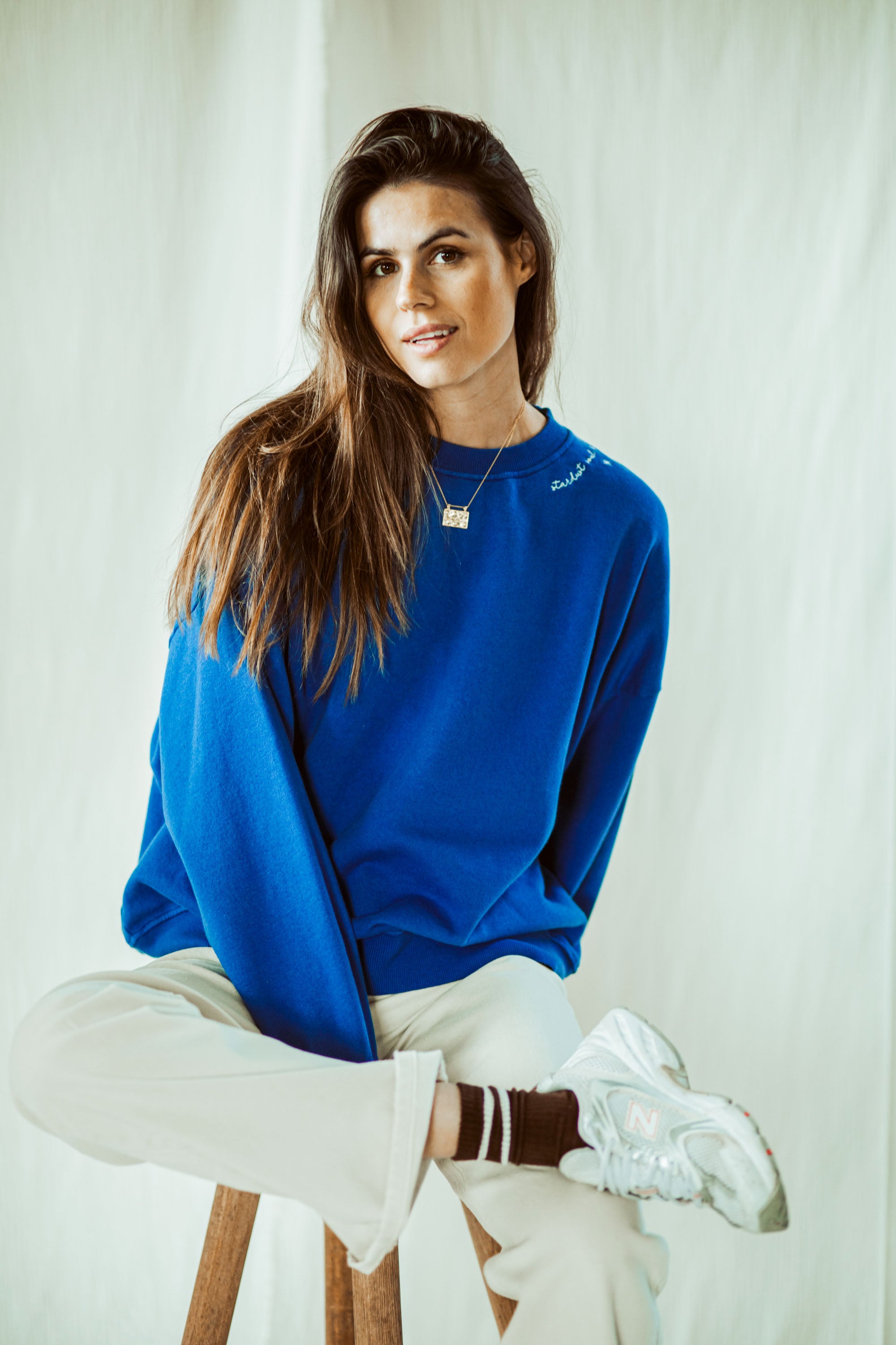 Ella and Rapha Stardust Soul felpa donna blu ricamo collo