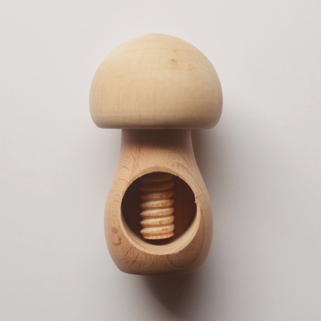Schiaccianoci fungo legno materiale euristico gioco